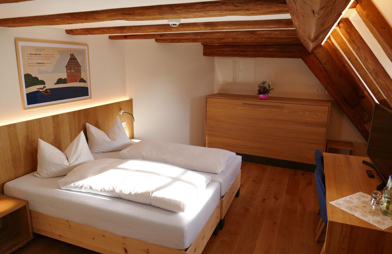 הילפולטשטיין Hotel Zum Schwarzen Ross Und Gutmann Zur Post מראה חיצוני תמונה